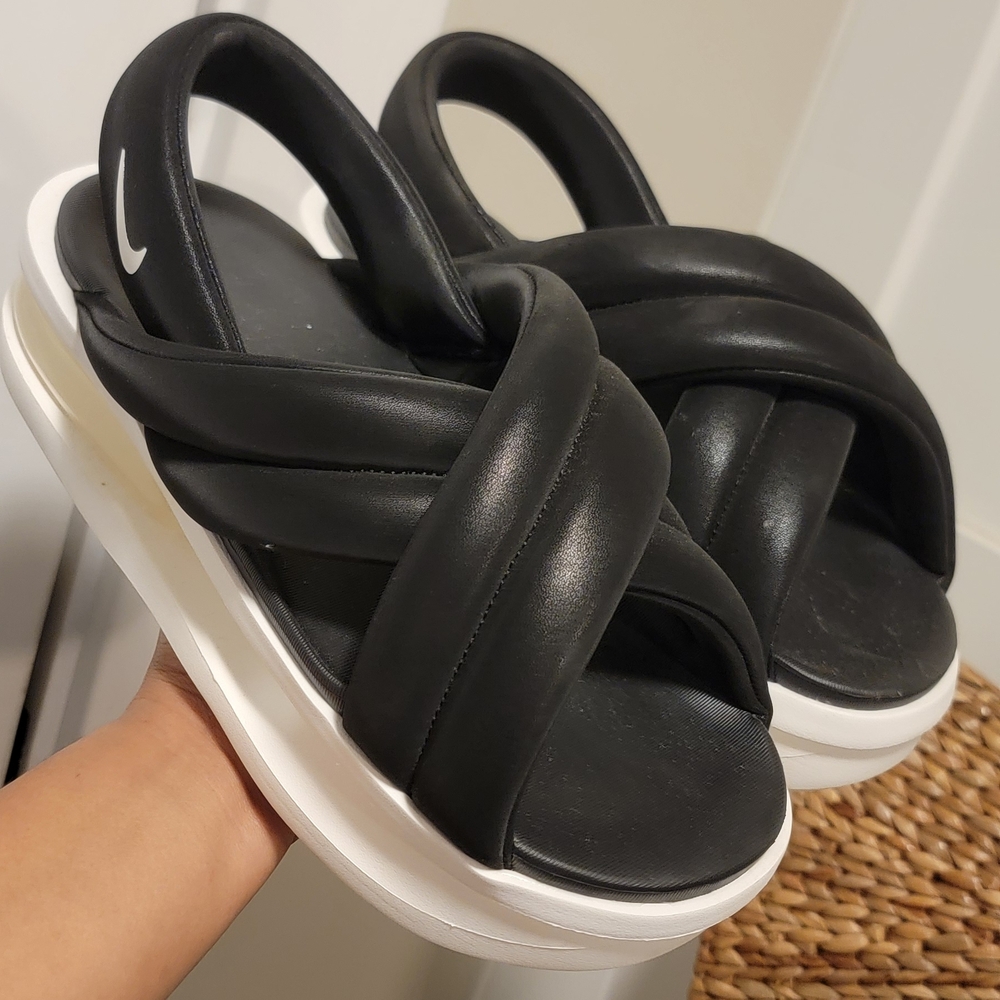 Nike Black and White Women's Sandals